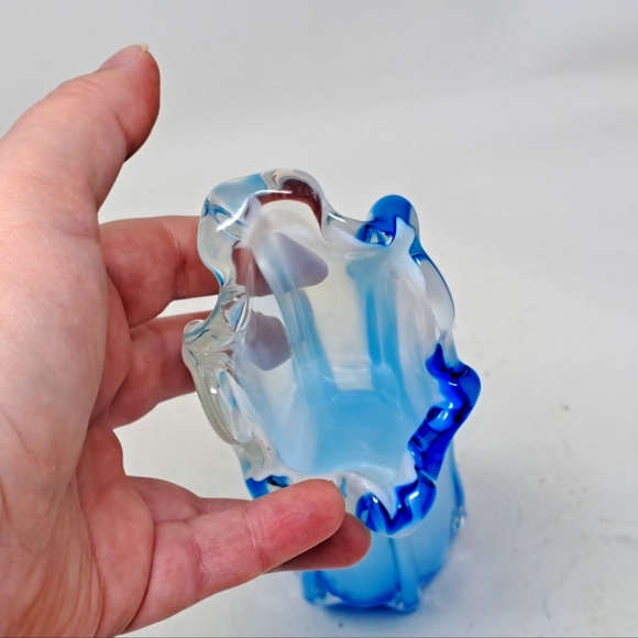 Blue And White Stretched Glass Bud Vase - Picture 4 of 5